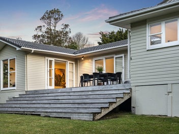 31 Infidel Place, Torbay, Auckland