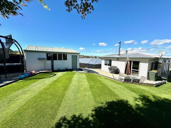 17 Moir Street, Balclutha