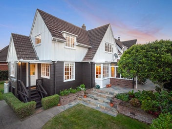 2/6 Elderwood Lane, Belmont, Auckland