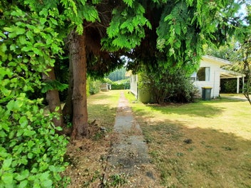 16 Halsey Street, Clinton, Clinton