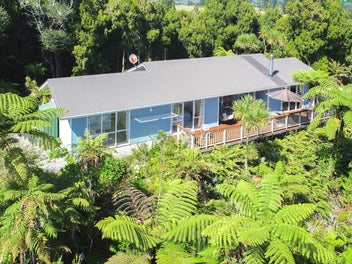 17 Fairburn Place, CHARLESTON, CAPE FOULWIND