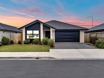 10 Antill Street, Woodend, Woodend