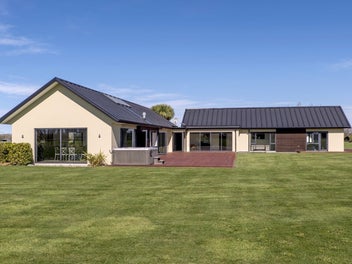 585 Coutts Island Road, Coutts Island, Christchurch