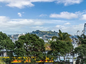 1B/4 Fleet Street, Devonport, Auckland