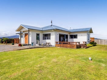 630 South Road, Omata, New Plymouth