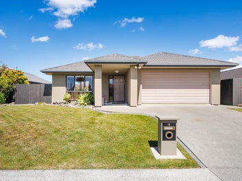 4 Meridian Grove, Kelvin Grove, Palmerston North