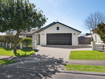 1 Bellbird Rise, Pyes Pa, Tauranga