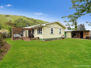 45 Matai Crescent, Tapawera