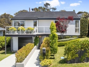 13 Holdaway Avenue, Northcote, Auckland