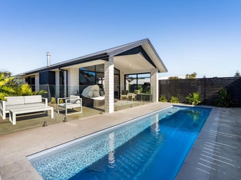 6 Birdie Lane, Waiwhakaiho, New Plymouth