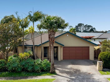 24 Moyrus Crescent, East Tamaki Heights, Auckland