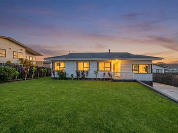 10 Kopu Place, Clendon Park, Auckland