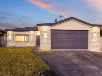 3 Barque Crescent, Whitby, Porirua