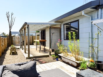 20B Crawshaw Drive, Nawton, Hamilton
