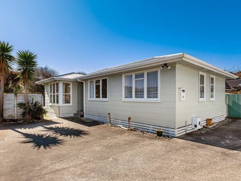 4A Hollard Grove, Avalon, Lower Hutt