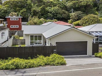 60 Airlie Road, Plimmerton, Porirua