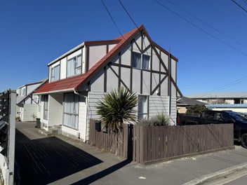 1/133 Queens Drive, Lyall Bay, Wellington