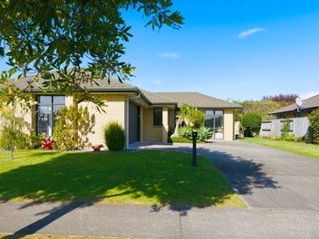 96 The Gardens Drive, Papamoa Beach, Papamoa