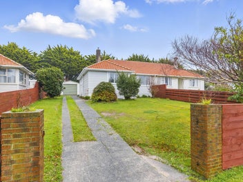 96 Main Road, Titahi Bay, Porirua