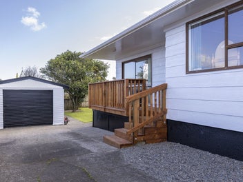 24 Sole Avenue, Bell Block, New Plymouth