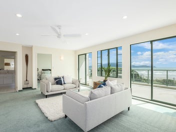 69 Field Way, Waikanae Beach, Waikanae