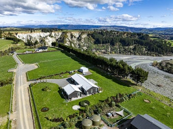 56 Riverview Lane, Maraekakaho