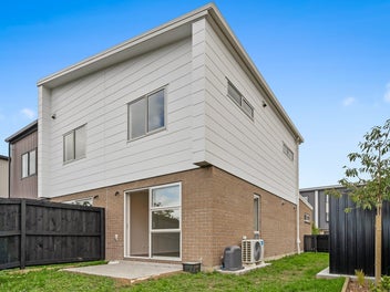 1/474 West Coast Road, Glen Eden, Auckland