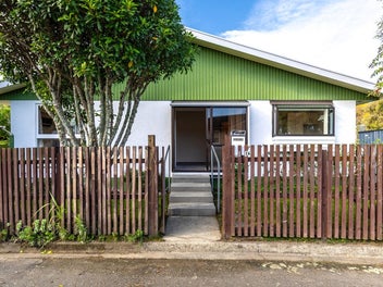 1/77D Halifax Street East, The Wood, Nelson