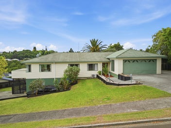 5 Tawhiri View, Pyes Pa, Tauranga