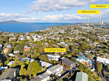 5/18 Parr Terrace, Castor Bay, Auckland