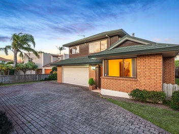 2/196 Bucklands Beach Road, Bucklands Beach, Auckland