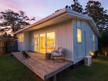 377 Triangle Road, Henderson, Auckland