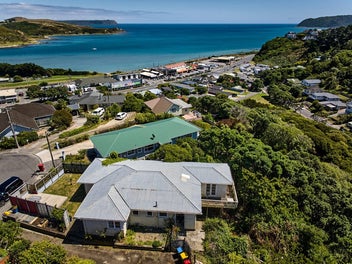 16 Walker Avenue, Paremata, Porirua