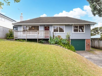 32 Taupo Street, Green Bay, Auckland
