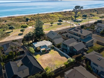 706 Papamoa Beach Road, Papamoa Beach, Papamoa