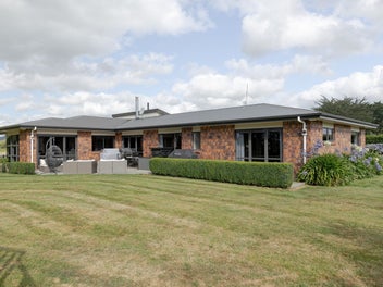 37 Tawera Road, Mangatainoka, Pahiatua