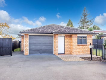 37F Sillary Street, Hamilton East, Hamilton