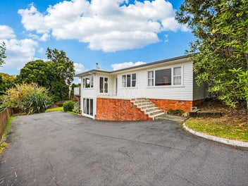 49 Tiroroa Avenue, Te Atatu South, Auckland