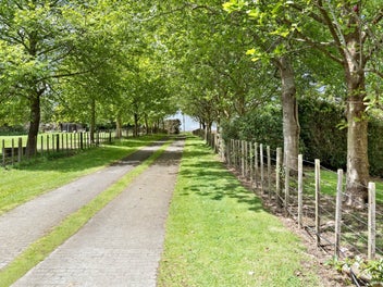 393A Burtt Road, Runciman, Drury