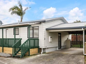 2/52 Waitaki Street, Henderson, Auckland