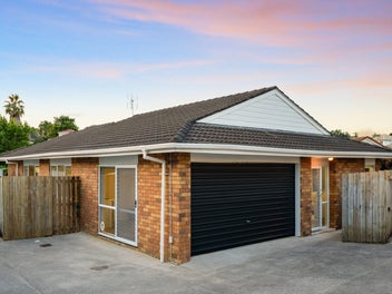 4/15 Edendale Road, Somerville, Manukau