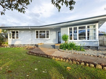 4 Hughes Avenue, Hokowhitu, Palmerston North