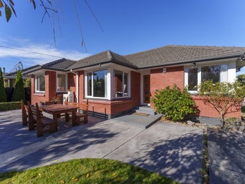 27 Beatrice Place, Avonhead, Christchurch