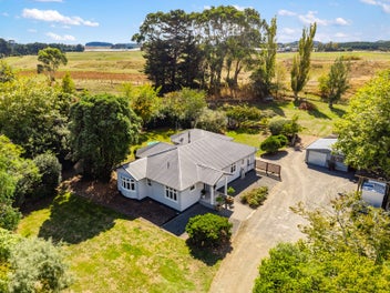 42 Waitarere Beach Road, Waitarere, Levin