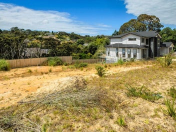 17B Wicklam Lane, Greenhithe, Auckland