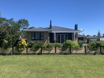 14 Ruapehu Street, Castlecliff, Whanganui