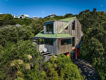 100 Pope Street, Camborne, Porirua