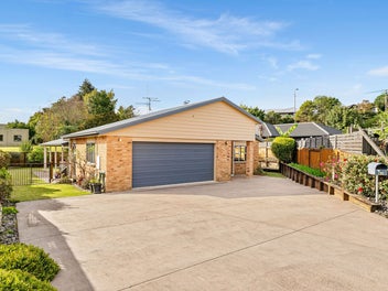 51 Discovery Avenue, Welcome Bay, Tauranga