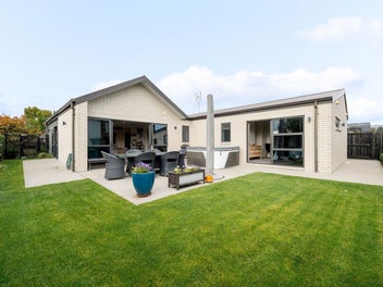 2 Probert Crescent, Chartwell, Hamilton
