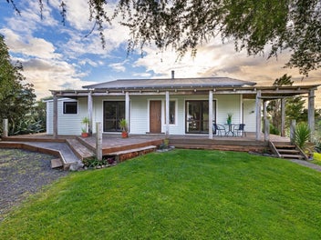 98A Houchen Road, Raglan, Raglan